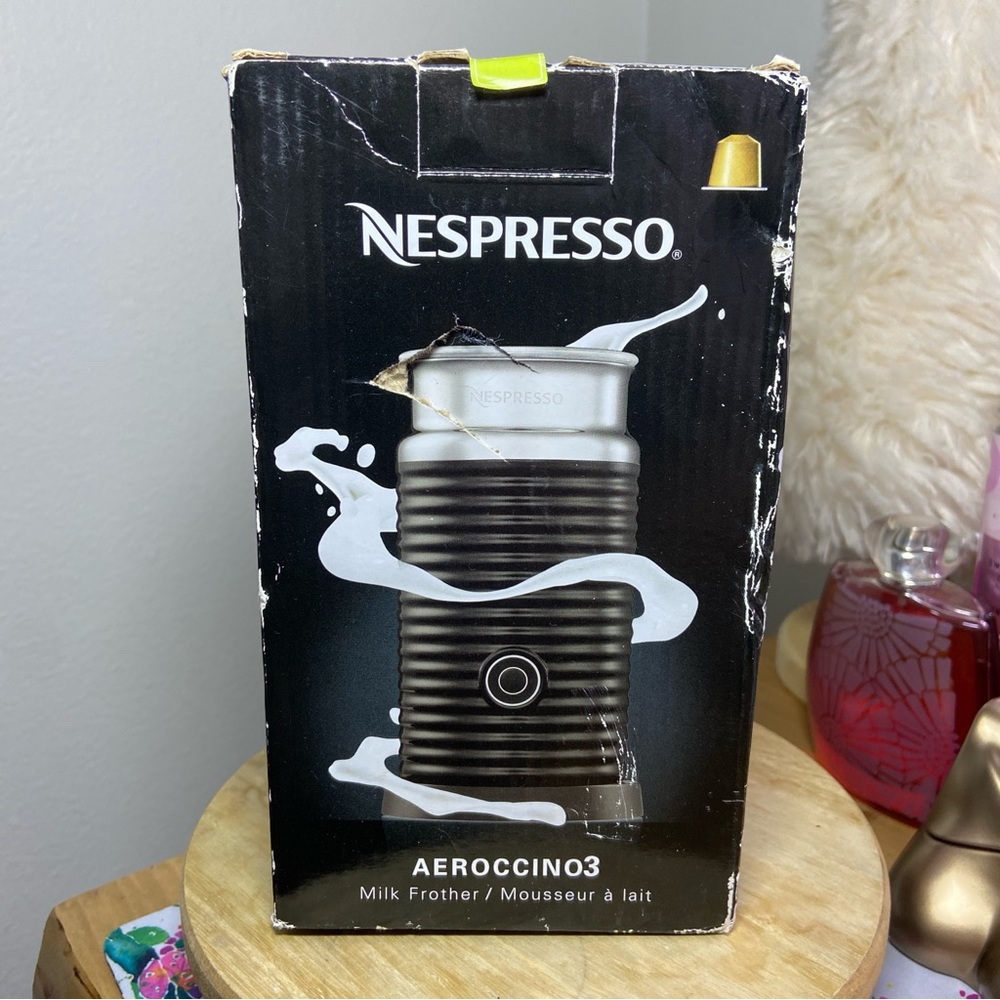 Nespresso Aeroccino 3 Milk Frother Black and Silver NWT - Picture 2 of 10